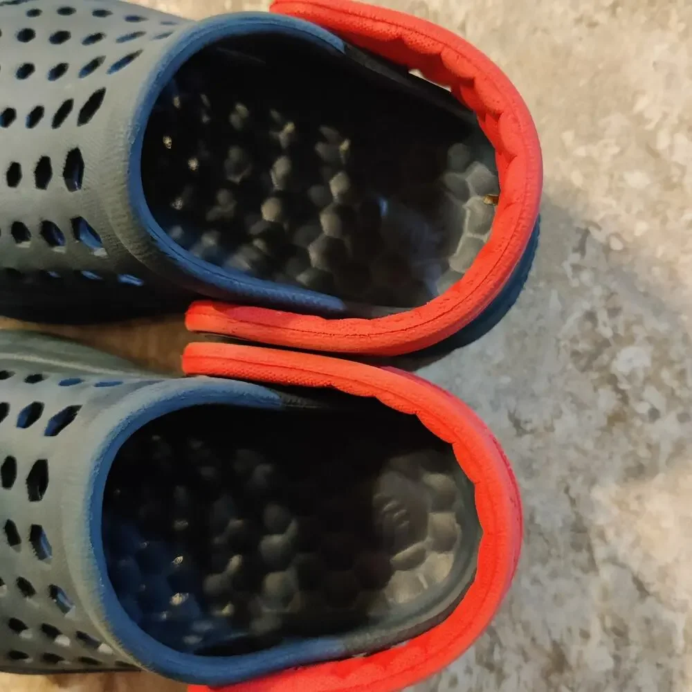 Joybees Kids Clogs Blue w/ Red Strap‎ Active Shoes Little Boys or Girls Size 4-5